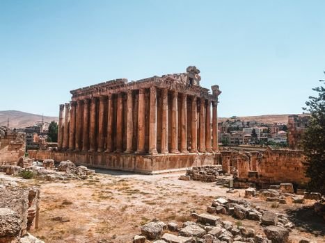 Discover the majestic ancient ruins of Baalbek, Lebanon, showcasing historical architecture.