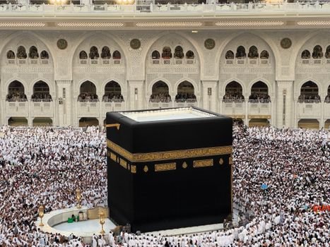 Aerial view of the Kaaba with thousands of pilgrims in Mecca, Saudi Arabia, during Hajj.